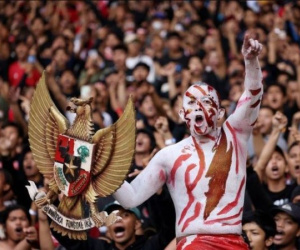 Cháy vé trên sân Bung Karno, ĐT Việt Nam đối diện thêm khó khăn
