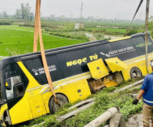 Bác bỏ thông tin lật xe giường nằm khiến 13 người chết
