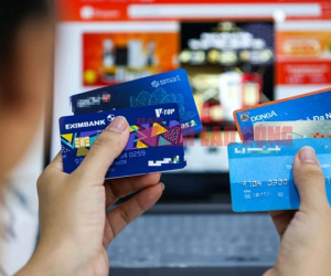 Mập mờ phí, lãi suất thẻ ngân hàng