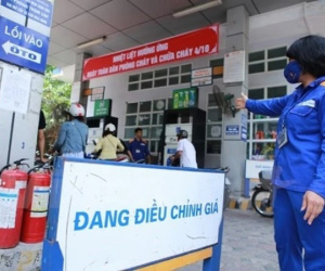 Giá xăng hôm nay 20/3: Tiếp tục đi lên?