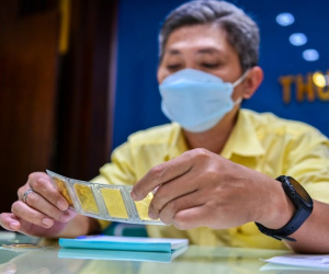 Xử lý chênh lệch giá vàng SJC: Cho nhập thêm hay bỏ độc quyền?