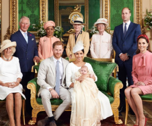 Tưởng không liên quan mà Harry và Meghan bỗng vướng vào lùm xùm chỉnh sửa ảnh của Vương thất Anh, phản ứng của cặp đôi ra sao?