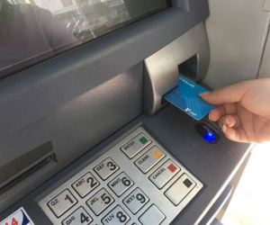 Sau Eximbank, những ngân hàng nào còn thu phí với tài khoản 0 đồng ngưng sử dụng nhiều năm?