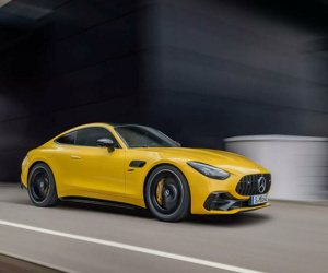 Mercedes-AMG GT 43 Coupe - xe thể thao 2 cửa giá mềm hơn GT 53