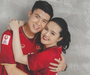 Bóc outfit 'tổng tài' đi thăm chị nằm viện của ái nữ cựu chủ tịch CLB Sài Gòn, sương sương tiền tỉ ở trên người