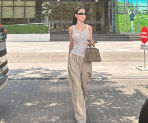 Cô dâu của Quang Hải không cao nhưng vẫn khiến người khác ngước nhìn nhờ chăm diện 1 item 'kéo dài chân'