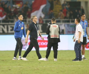 Tuyển Việt Nam tuột dốc: Vì đâu vẫn phải cảm ơn ông Troussier