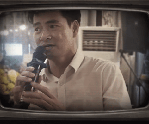 Đang hát, Xuân Bắc phải chuyển mic nhờ Tự Long cứu