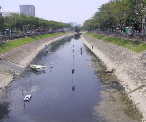 Hà Nội lấy nước sông Hồng để hồi sinh sông Tô Lịch