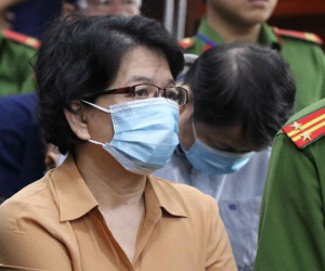 Nhận 5,2 triệu USD, cựu cán bộ Thanh tra NHNN nói 'tặng quà là chuyện bình thường trong cuộc sống'