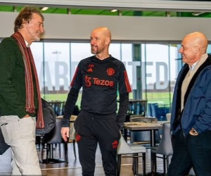 Các sao MU bị cấm nói về Erik ten Hag ở cuộc họp riêng với chủ mới