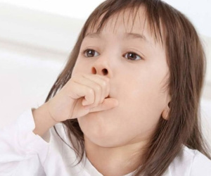Vì sao trẻ bị ho kéo dài?