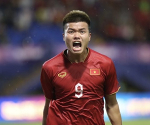 HLV Hoàng Anh Tuấn bổ sung gấp tay săn bàn số một của HLV Troussier lên tuyển U23 Việt Nam