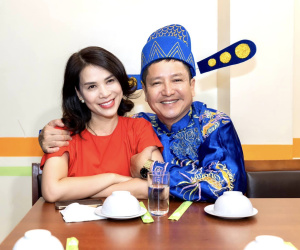'Táo giao thông' Chí Trung tuổi U65: Ở bên bạn gái á hậu kém 17 tuổi, vẫn ghen tuông, yêu cuồng nhiệt