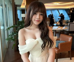 Soi nhan sắc dàn dâu phụ trong đám cưới Quang Hải - Chu Thanh Huyền, bất ngờ với info của cô gái này!