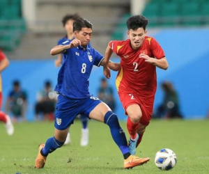 Trò cưng HLV Troussier bất ngờ chấn thương, U23 Việt Nam mất người ngay trước VCK U23 châu Á