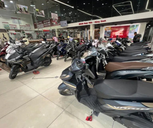 Nhiều mẫu xe máy quay đầu tăng giá
