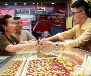Giá vàng hôm nay 8/4/2024: Lực mua mạnh, vàng giữ đà đi lên