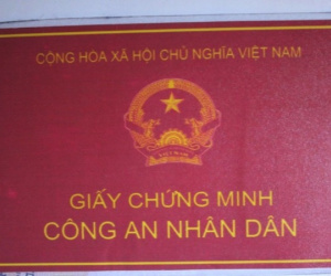 2 nữ cảnh sát tham gia 'tiệc' ma túy và loạt vụ tước danh hiệu CAND