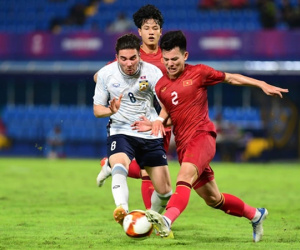 U23 Việt Nam mất liên tiếp 2 'cơn lốc đường biên', HLV Hoàng Anh Tuấn dùng ai thay thế?