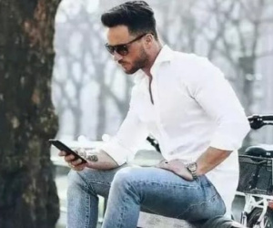 Làm thế nào để nam giới có thể kết hợp sơ mi trắng trong mùa xuân hè vừa thời trang, vừa lịch sự mà vẫn không mất đi vẻ sang trọng