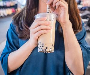 Cô gái phải thở máy, liệt tứ chi vì 'nghiện' trà sữa: Lời cảnh tỉnh cho giới trẻ