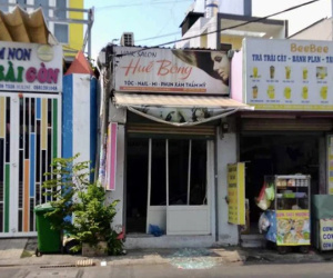 Sau tiếng nổ trong tiệm tóc, 1 nam, 1 nữ nhập viện