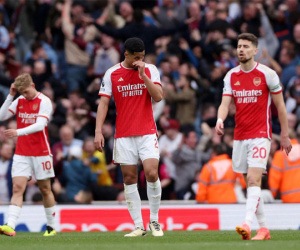 Arsenal thua bẽ mặt Aston Villa, Pep Guardiola cười tươi