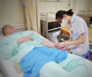 Hi hữu: Chú rể Nam Định nhảy tưng bừng trong ngày cưới, ngã dập 'cậu nhỏ' phải nhập viện cấp cứu