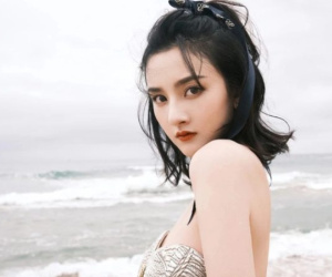 'Na Tra' Tống Tổ Nhi lộ diện sau scandal trốn thuế 150 tỷ, gặp phải tình huống ê chề khi xuống phố