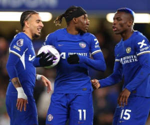 Pochettino giận tím người vì cầu thủ Chelsea tranh đá penalty
