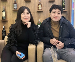 Con trai 27 tuổi, mới về Việt Nam làm phó giám đốc của NSND Hồng Vân tài giỏi thế nào?