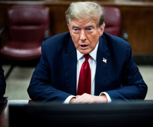 Ông Trump trở thành cựu Tổng thống Mỹ đầu tiên hầu tòa trong vụ án hình sự