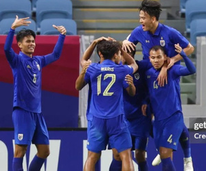 Tạo nên 'đại địa chấn' để sáng cửa đi tiếp, Thái Lan gửi bài học quý đến U23 Việt Nam