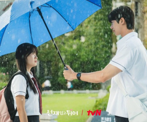 Phim ngôn tình đứng số 1 toàn cầu: Thống trị 130 quốc gia, đạt điểm cao ngất nhờ tổng thể hoàn hảo tuyệt đối