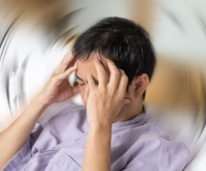 Bác sĩ cảnh báo dấu hiệu đau đầu nguy hiểm cần đi bệnh viện