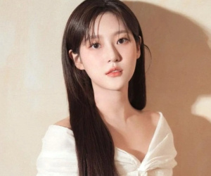 Kim Sae Ron bất ngờ đăng story 'Tôi khổ quá mà' giữa đêm rồi xóa đi, chuyện gì đây?