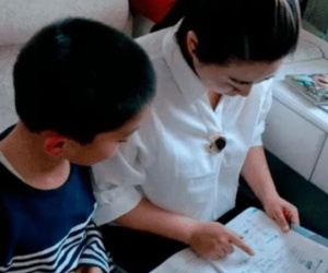 Con làm 7 - 5 = 2 bị gạch sai, phụ huynh xem xong 'tăng xông', nghe cô giải thích càng hoang mang