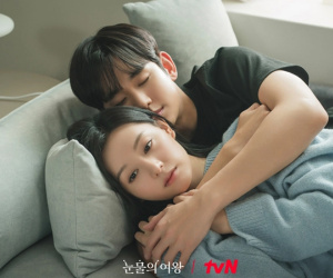 Dân tình sợ Queen of Tears vượt rating Crash Landing on You vì càng xem càng đuối, 'khẩu chiến' khắp MXH trước thềm tập cuối