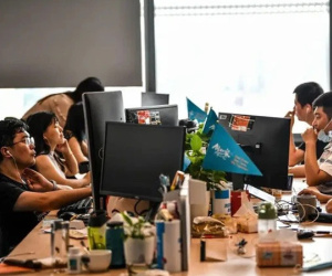 Lời nguyền 'nghiệt ngã' trong giới công nghệ Trung Quốc: Lao động ngoài 30 tuổi bị chê là già, nguy cơ bị sa thải luôn rình rập
