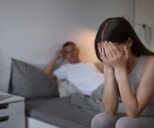 Thu nhập 40 triệu nhưng chồng giữ rịt 30 triệu, khi cần tiền gấp thì tôi phải đi vay bên ngoài