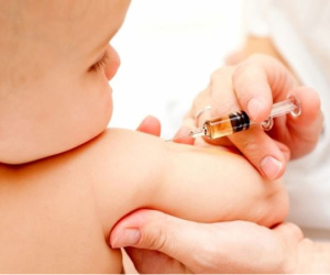 Bình Dương: Làm rõ vụ bé gái 2 tháng tuổi sốc phản vệ sau tiêm vắc xin