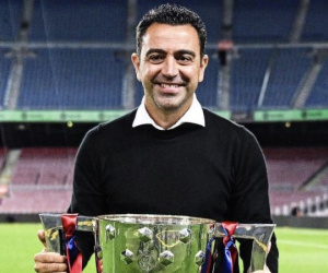 Xavi ‘quay xe’, quyết định ở lại Barca