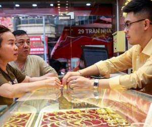 Giá vàng hôm nay 27/4/2024 tăng cao bất ngờ, SJC vượt 85 triệu đồng/lượng