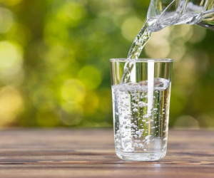 Một điều bác sĩ tim mạch người Mỹ làm ngay sau khi ngủ dậy