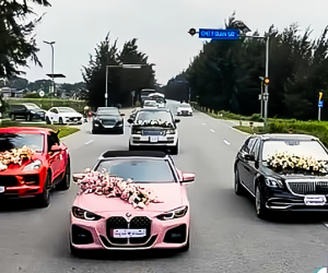 Tạm giữ bằng lái nhiều tài xế vụ xe sang rước dâu đỗ giữa đường chụp ảnh