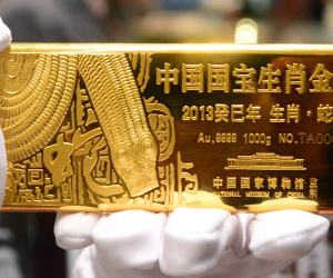 Giá vàng cao nhất mọi thời đại, vì sao các đại gia Trung Quốc vẫn mua ồ ạt?