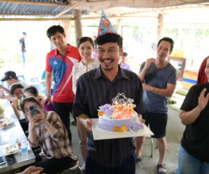 Sao nam duy nhất đóng cả 7 phần Lật Mặt: Lên hình ít nhưng tấu hài cực mạnh, có lần tưởng chết vì 1 cảnh phim