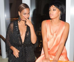 Met Gala 2014: Khi những bộ cánh hào nhoáng bị lu mờ bởi drama được coi là 'bí ẩn nhân loại'