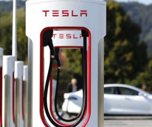 Elon Musk tiếp tục gây choáng váng: Sa thải toàn bộ bộ phận Supercharger, 500 người từ nhân viên tới lãnh đạo ngơ ngác không hiểu vì sao mất việc